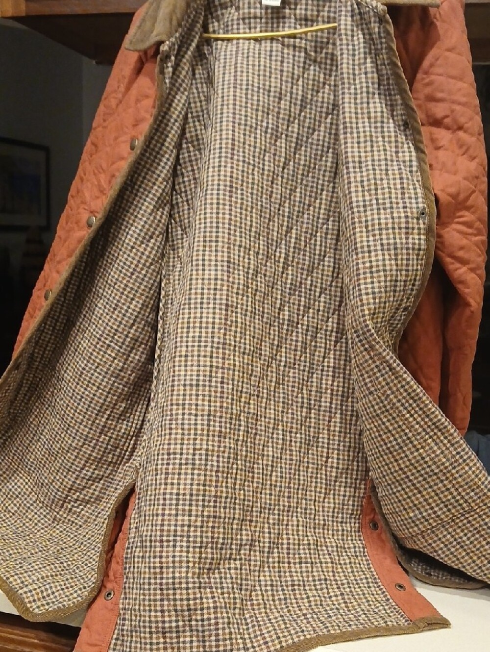 Orvis Quilted Rust-Orange Jacket with Brown Corduroy Trim - Picture 6 of 10